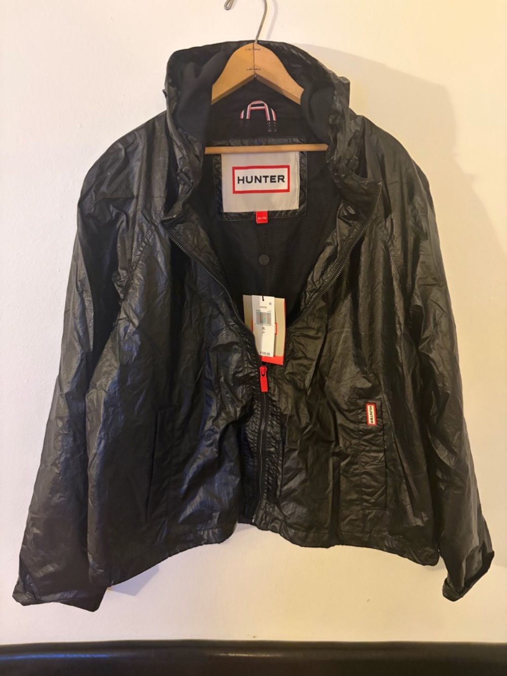 Hunter Men's Black Jay crinkle water resistant Windbreaker with Red zipper.